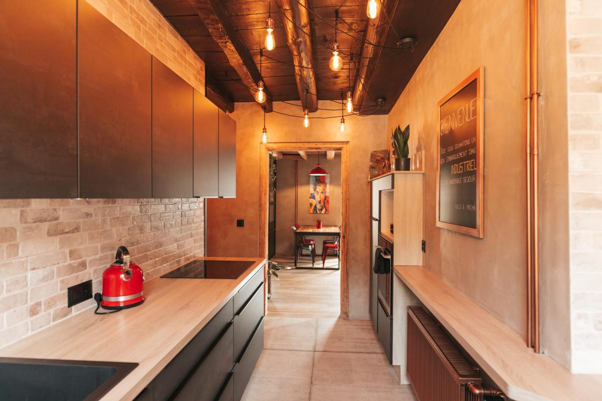 Appartement Thematique: Voyage Industriel Travers Exterior photo